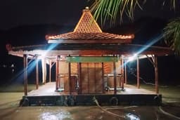 Hanya Ada di Pacitan, Masjid Apung Pancer Dorr Berdiri di Atas Ombak dan Keyakinan